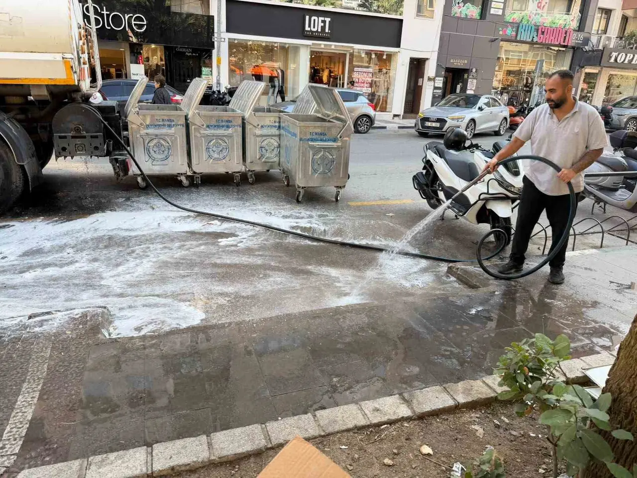 Şehzadeler’de temizlik seferberliği