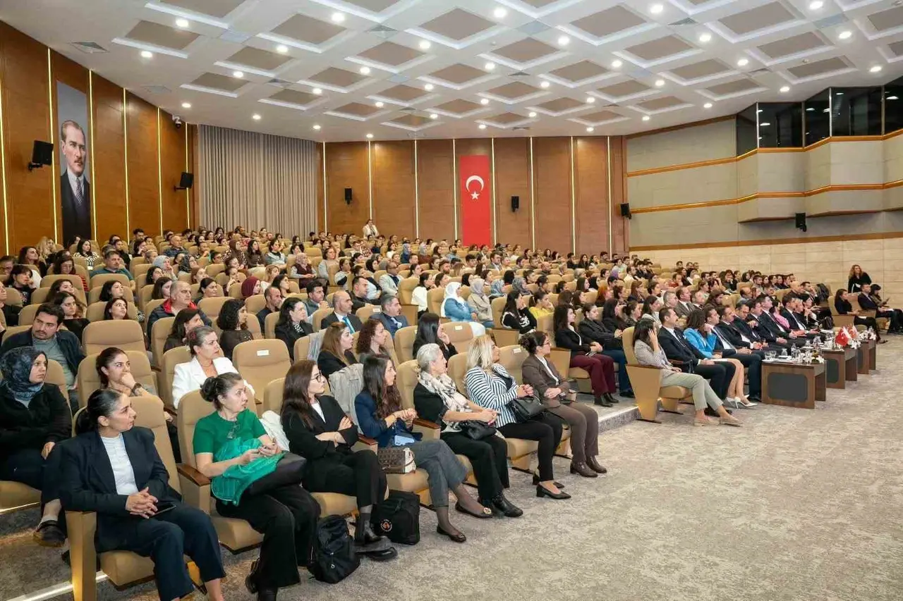İzmir Cumhuriyet Başsavcılığından kadınların adalete erişimini güçlendirecek proje