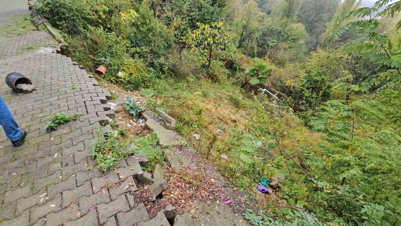 Zonguldak’ta 135 haneli sitede çökme endişesi: "İki yıldır çözüm bekliyoruz"
