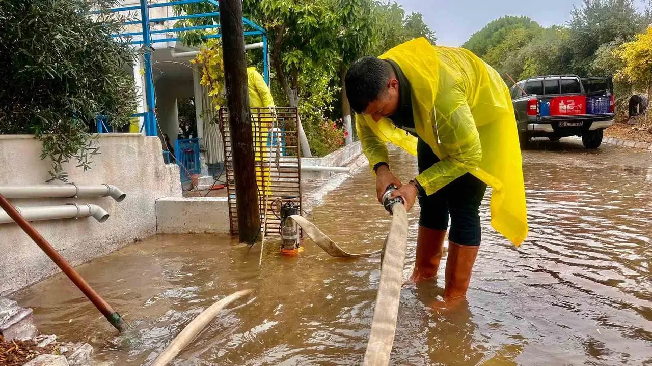 Didim Belediyesi’nden yağış sonrası müdahale