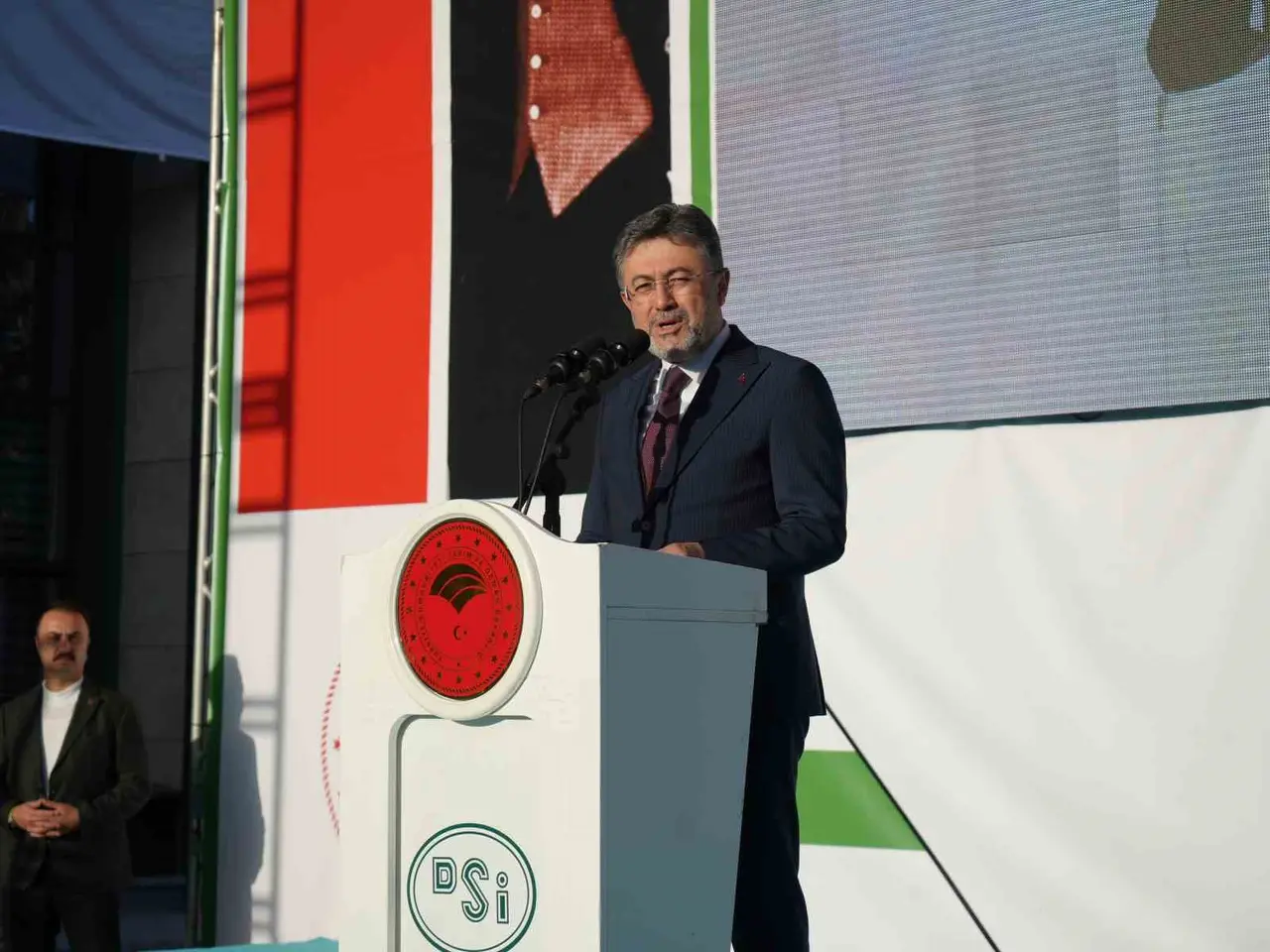 Bakan Yumaklı: "Hem enerji üretimi sağlayacak hem taşkın riskini azaltacak Andıraz Barajı için yıl sonunda ihaleye çıkacağız"