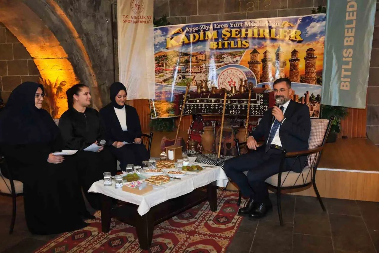 Bitlis’te "Gençlik, Kültür ve Kardeşlik Buluşması" düzenlendi