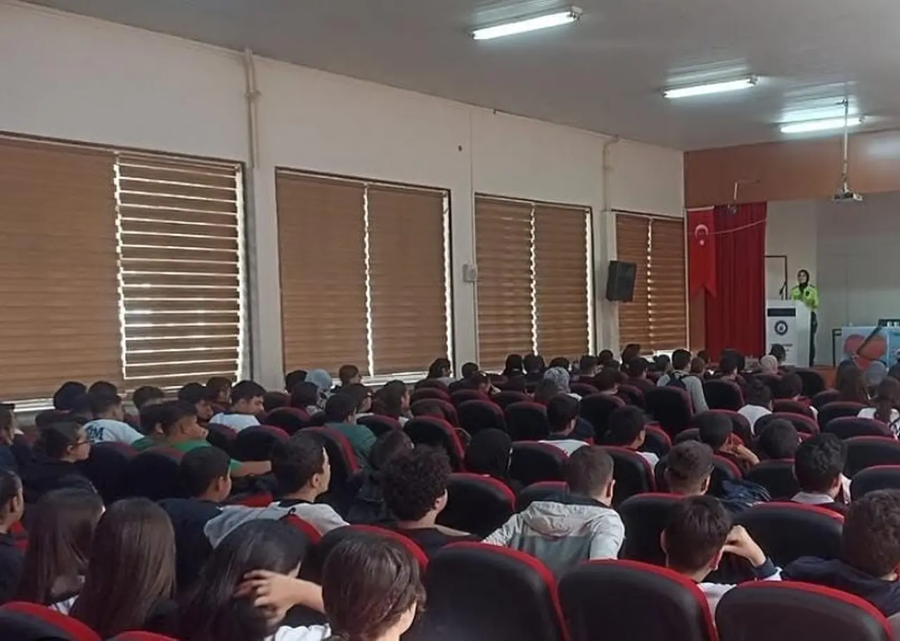 Kilis’te öğrencilere trafik eğitimi