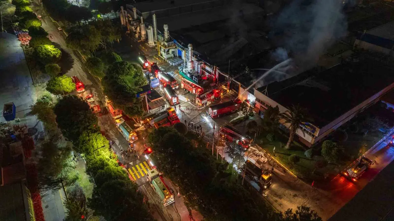 Manisa’daki fabrika yangını kontrol altına alındı