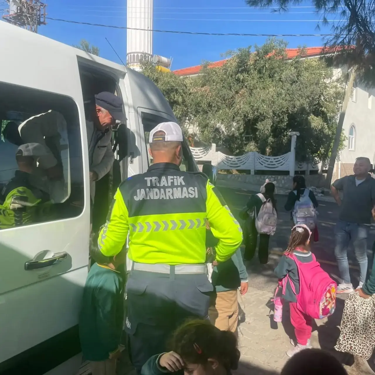 Kuyucak’ta öğrencilere trafik eğitimi verildi