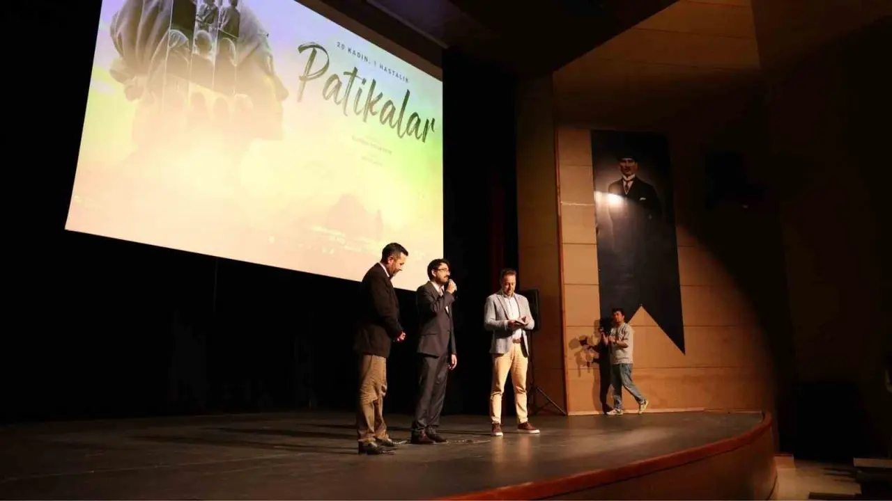 "Patikalar" belgeseli kanserle mücadele eden kadınların tanıklıklarını ekrana taşıdı
