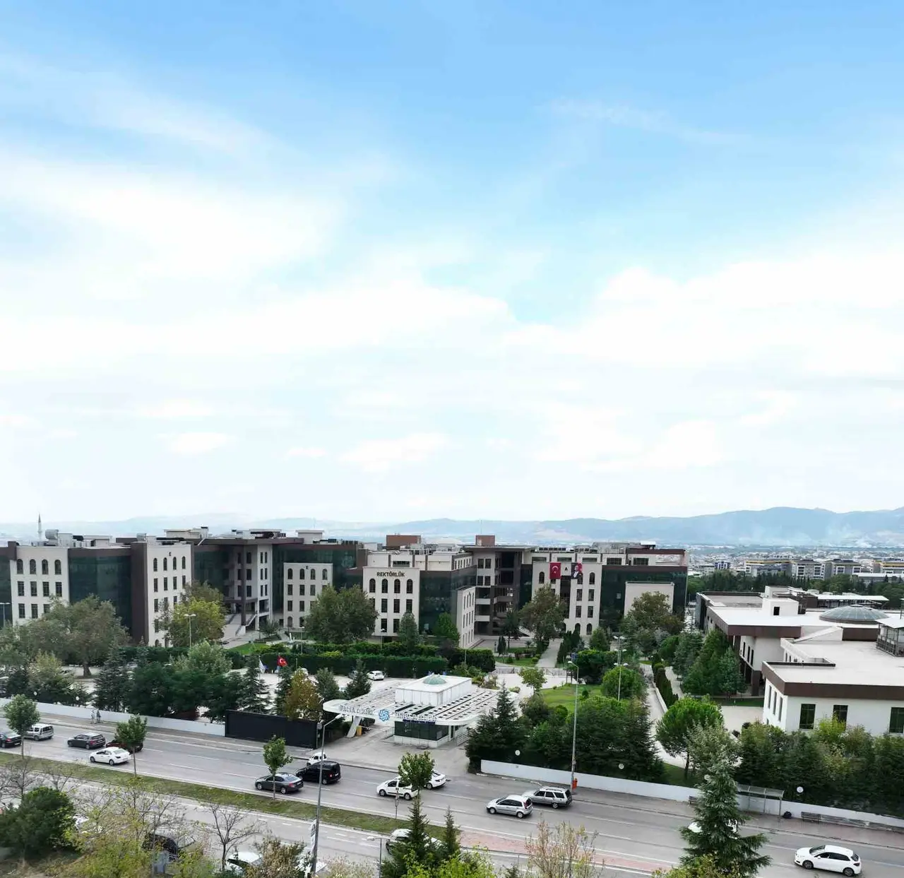 BTÜ Avrupa ortaklı projesiyle nanoteknolojiyi mesleki eğitime taşıyor