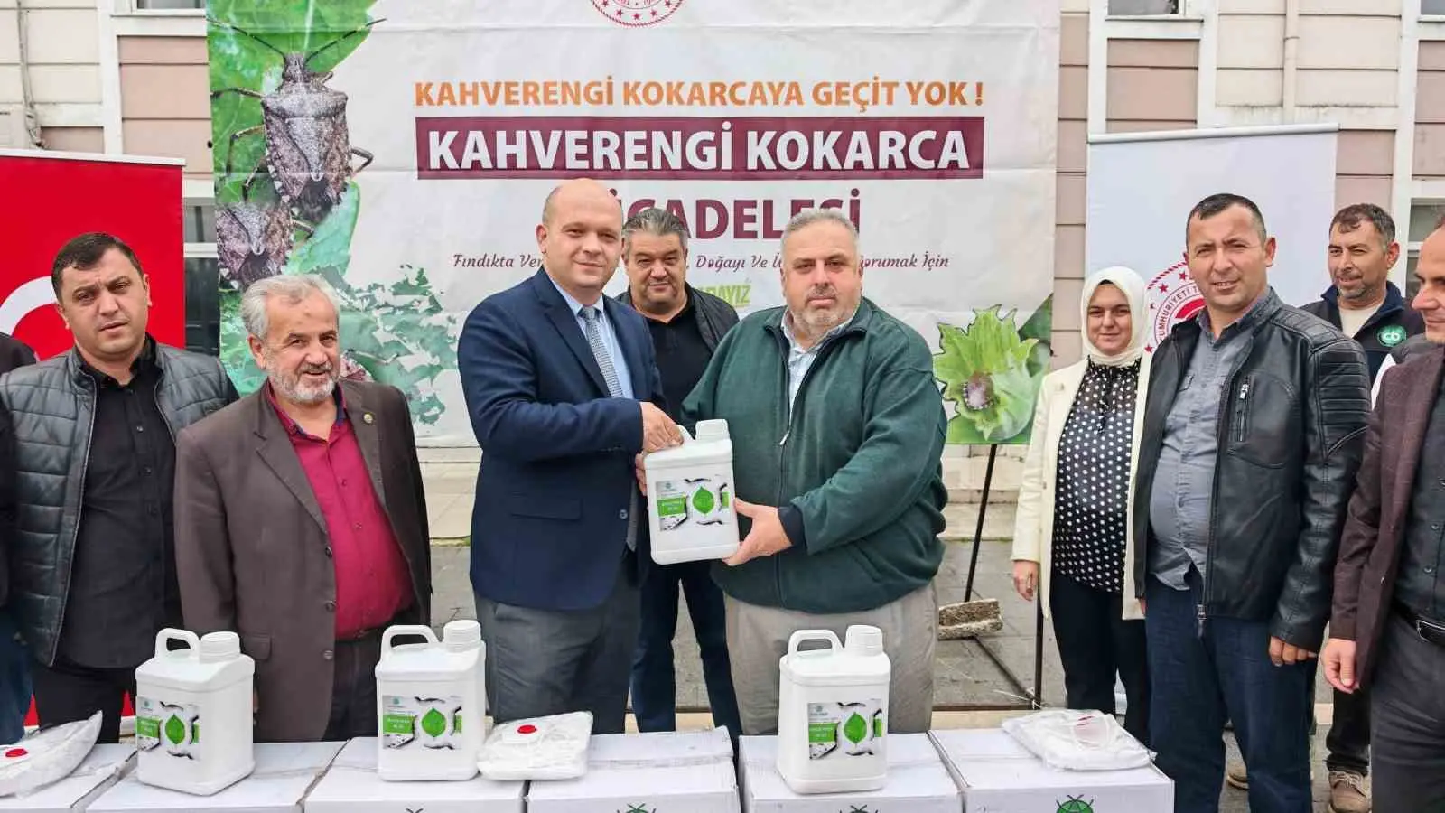 Düzce’de 14 bin samuray arısı doğaya salındı