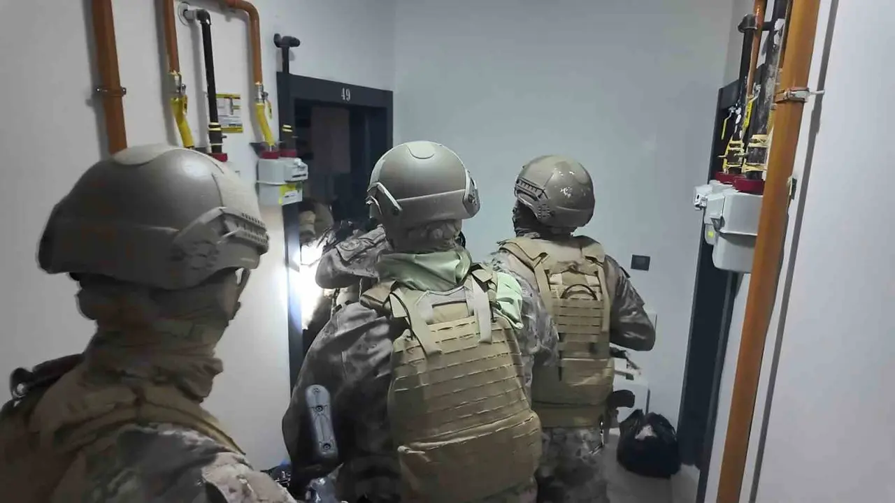 Elazığ merkezli 3 ilde yasadışı bahis operasyonu: 9 şüpheli yakalandı