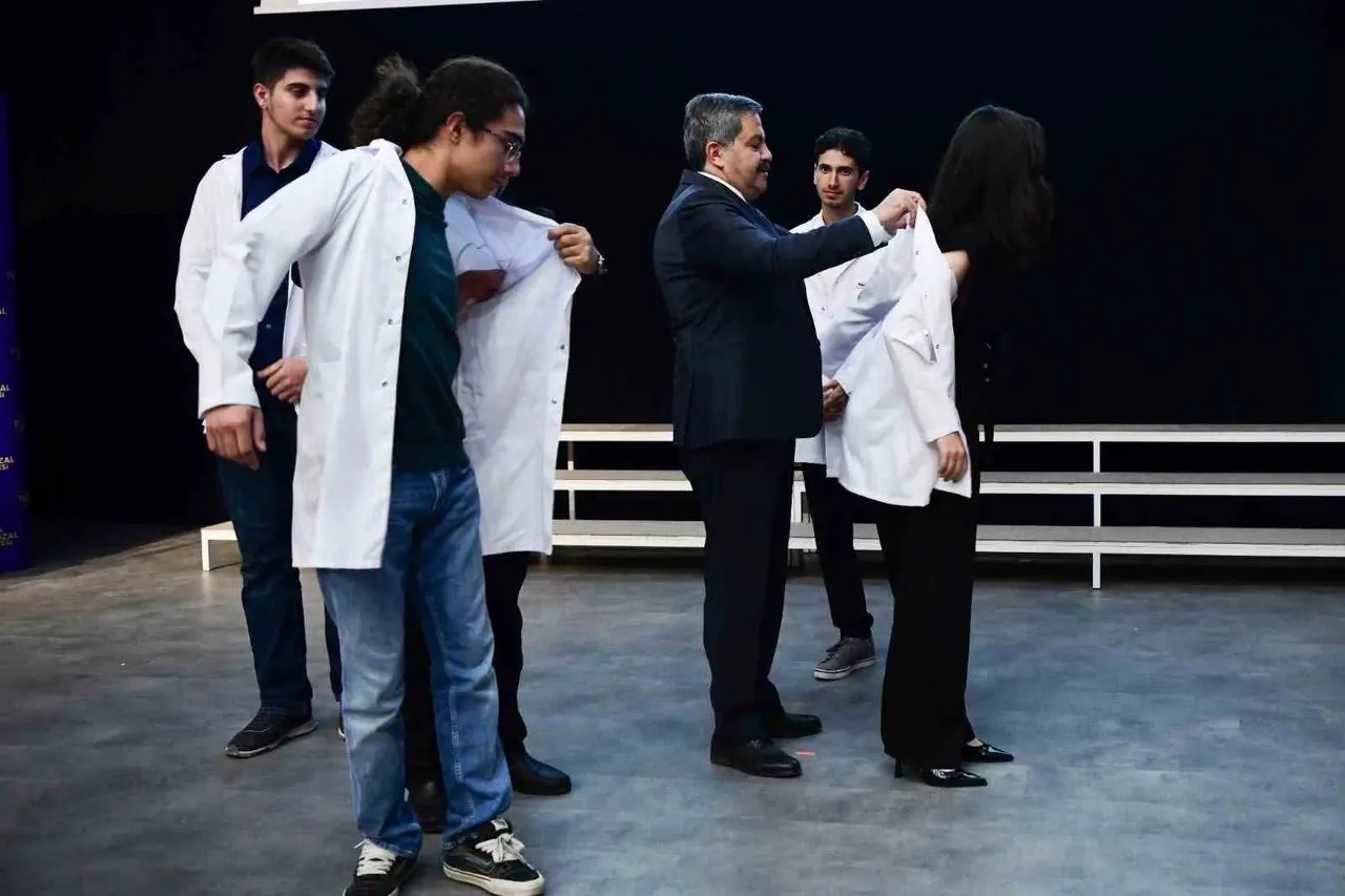 Malatya Turgut Özal Üniversitesi Tıp Fakültesi’nde beyaz önlük heyecanı