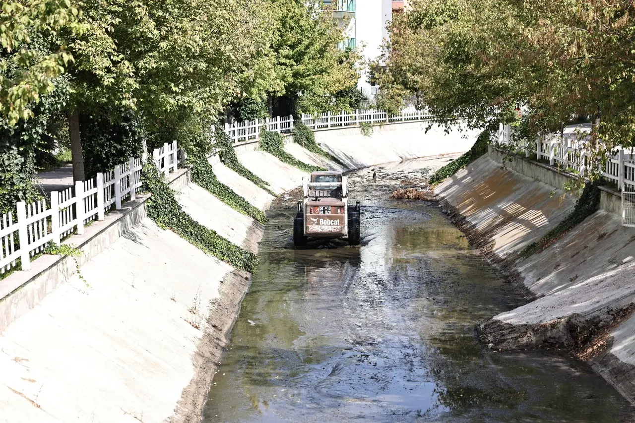 Gölbaşı Belediyesi’nden Osmanlı ve Selçuklu Parkı’nda kapsamlı bakım ve onarım çalışması