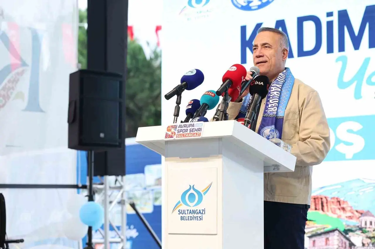 Sultangazi’de ’7. Geleneksel Erzurum Yöresel Günleri’ne yoğun ilgi