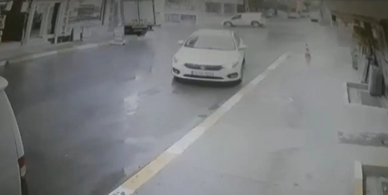 Esenyurt’ta bir cadde, kazaları ile sürücülerin korkulu rüyası oldu
