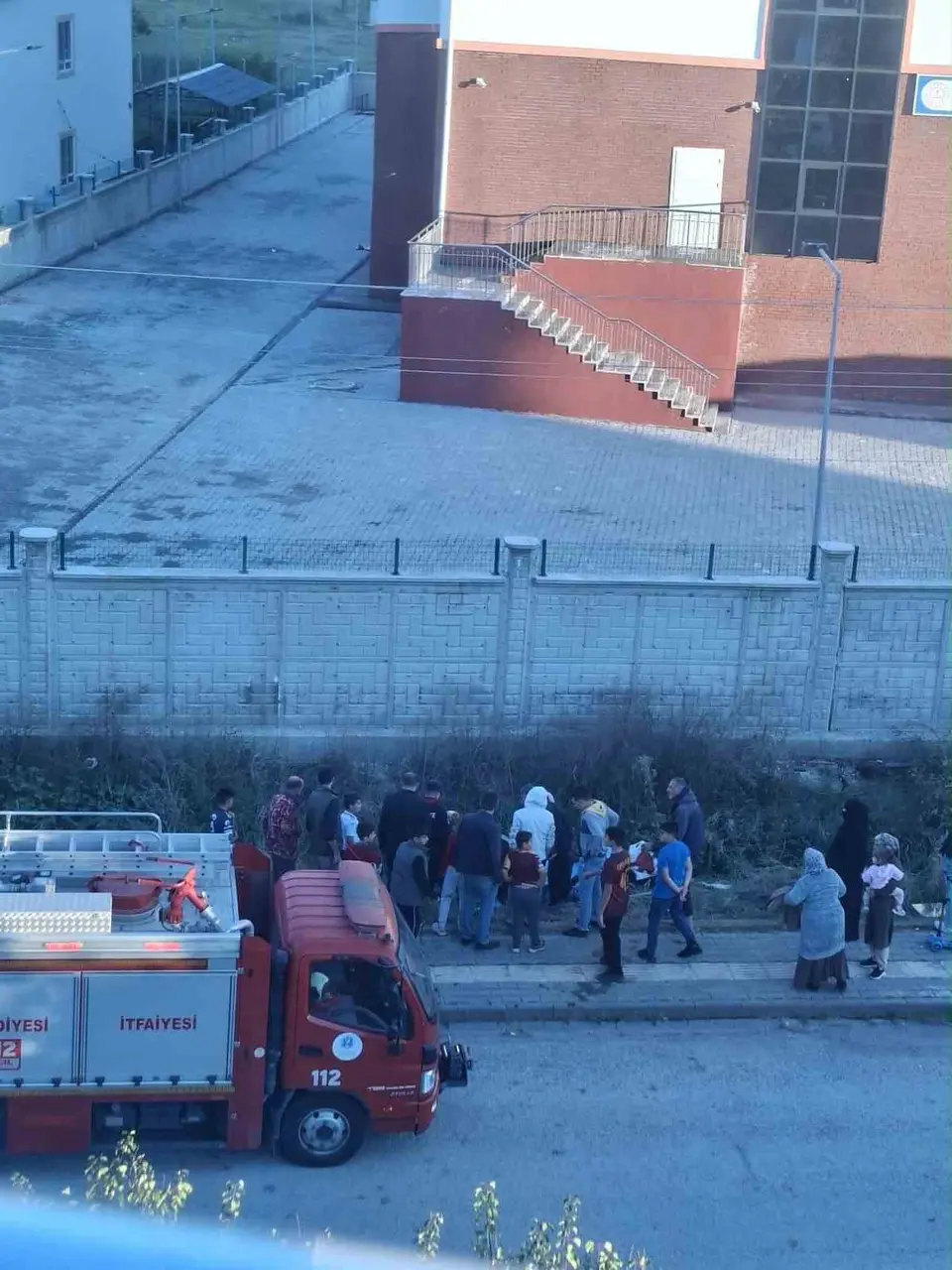 Elazığda  su kanalına düşen 8 yaşındaki çocuk kurtarıldı