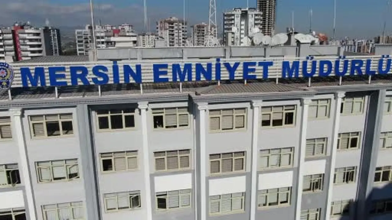 Fırındaki dolabın çekmecesinden binlerce uyuşturucu hap çıktı