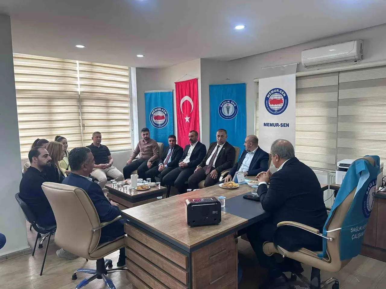 Sağlık-Sen Genel Başkanı Doğan Şırnak’ta sağlık çalışanlarının sorunlarını dinledi