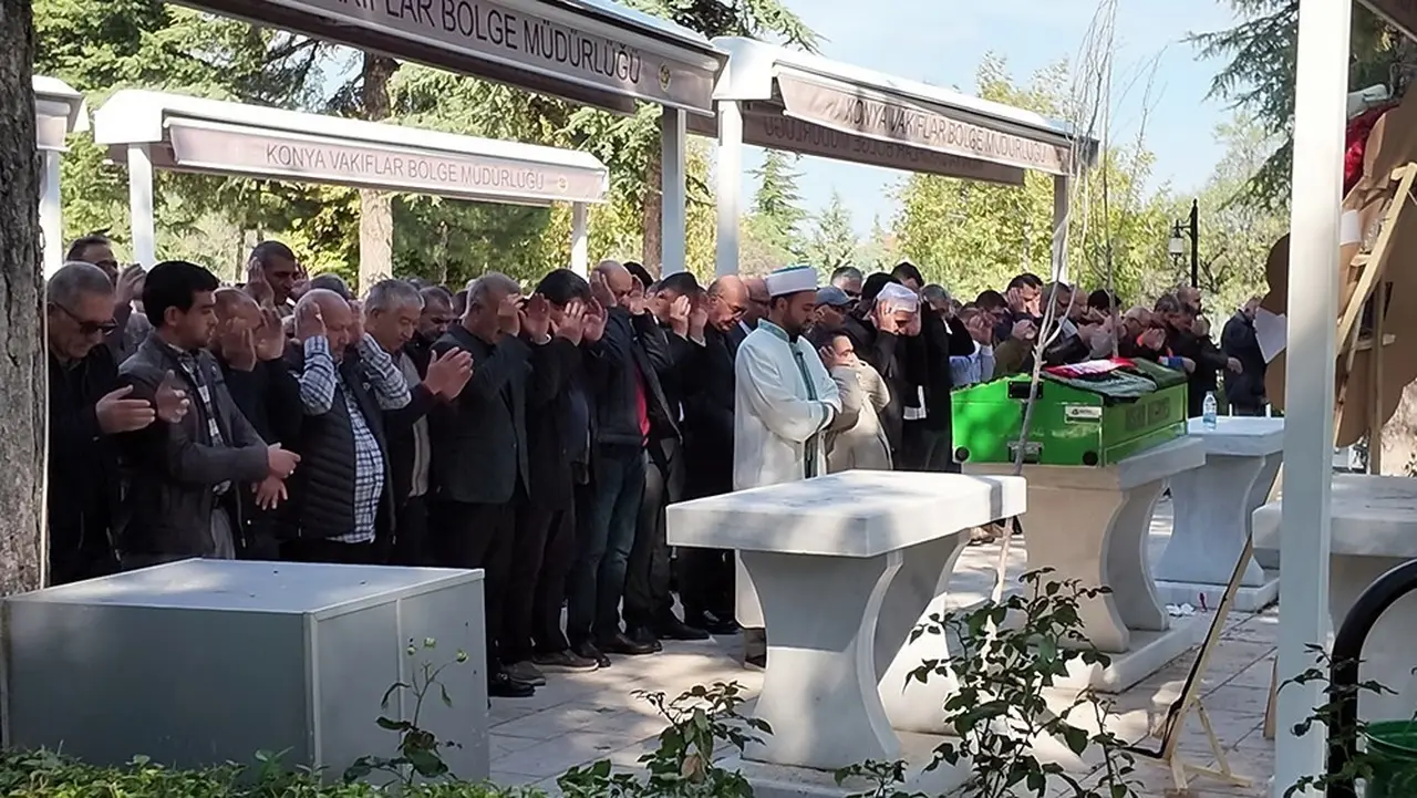 Kıraathanedeki tüfekli saldırıda ölen şahıs son yolculuğuna uğurlandı