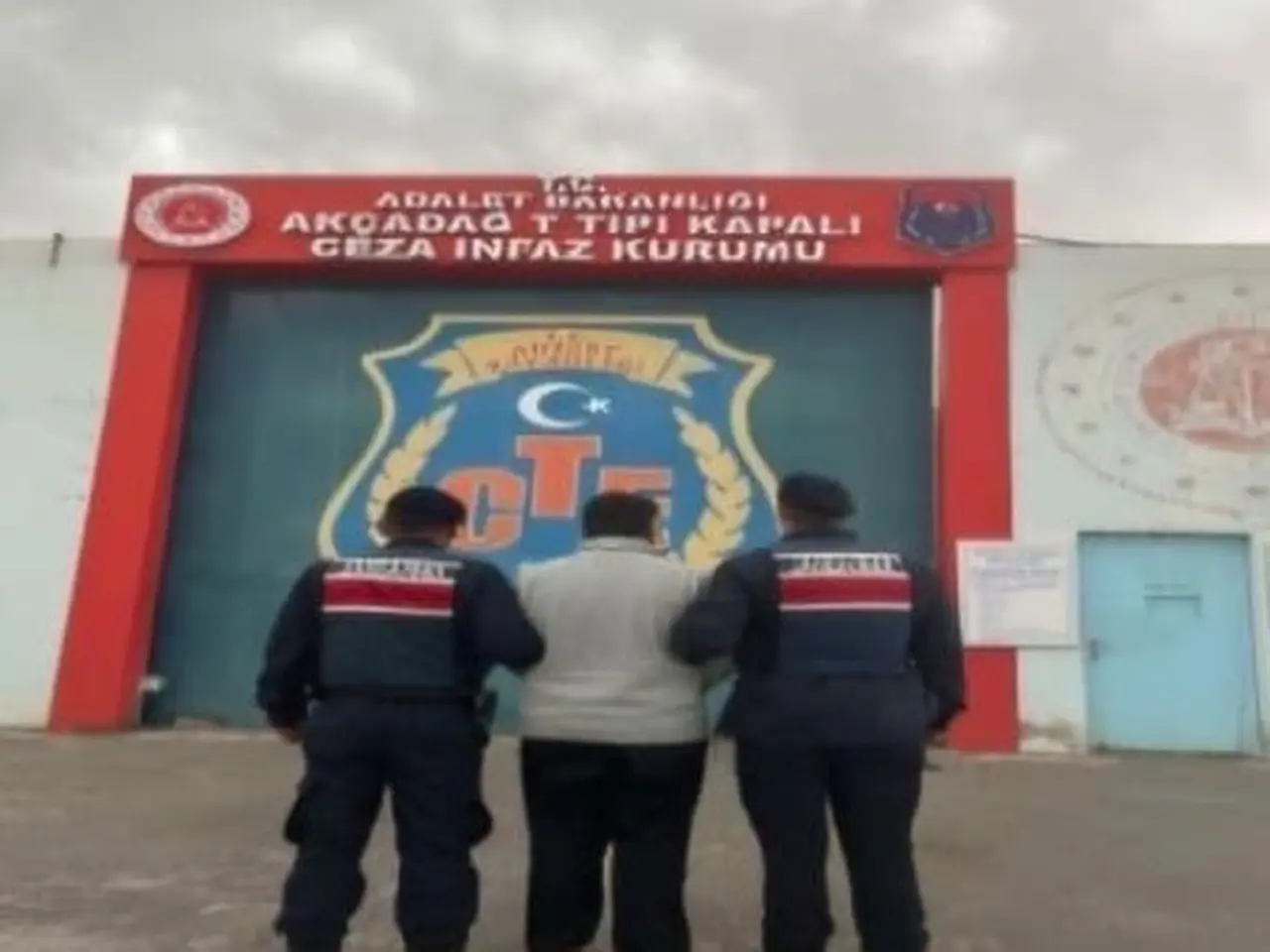 Malatya’da 48 yıl hapis cezasıyla aranan şahıs yakalandı