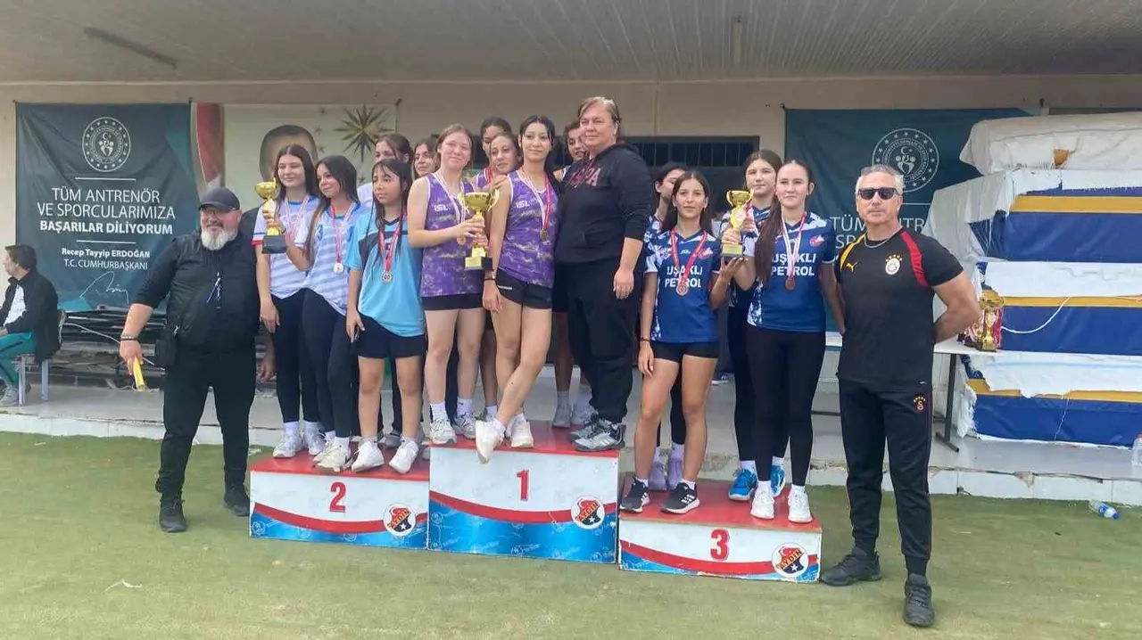 Aydın’da kros heyecanına 281 sporcu katıldı