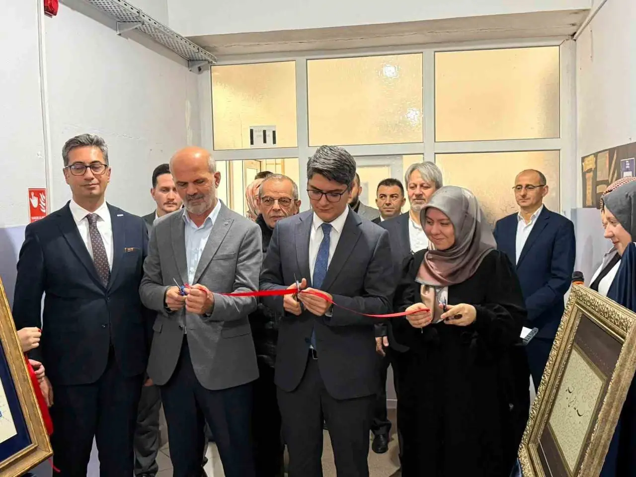 Ladik’te Hüsn-i Hat, Tezhip ve Minyatür Sergisi açıldı