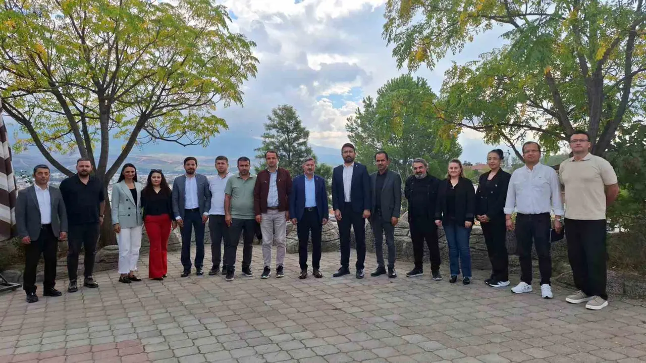 Eğitim-Bir-Sen Muğla Şube Başkanı Uçak, delegelerle buluştu