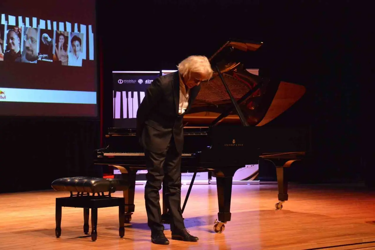 6. Uluslararası Piyano Günleri’nde Sebastiano Brusco’dan ’Liebestraum’ resitali