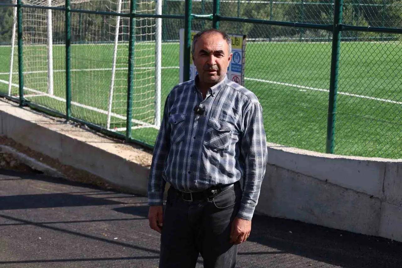 Hassa’da 2 bin 100 metre beton asfalt serildi