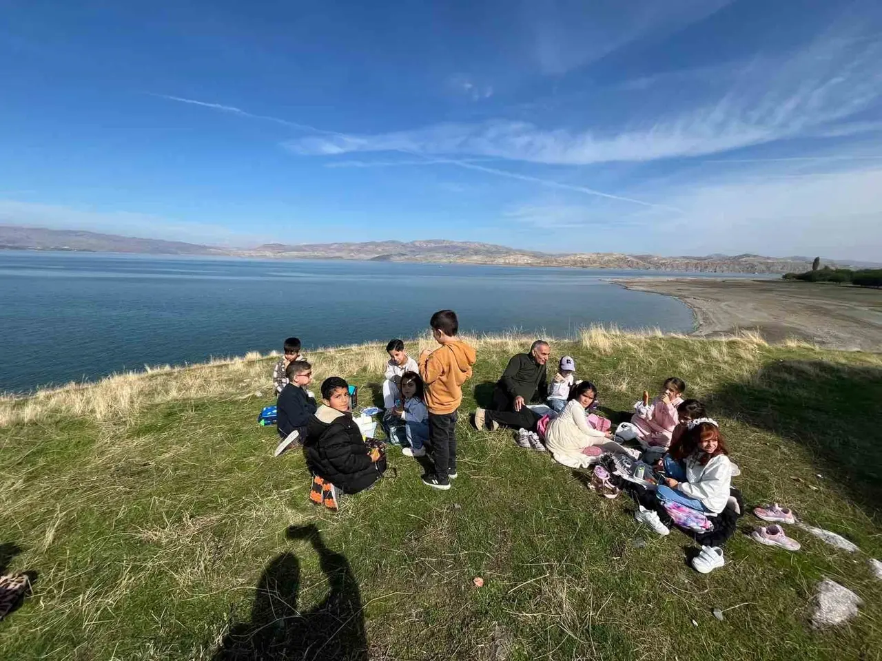 Minik öğrenciler kuş gözlemi ve tabiat eğitimine katıldı