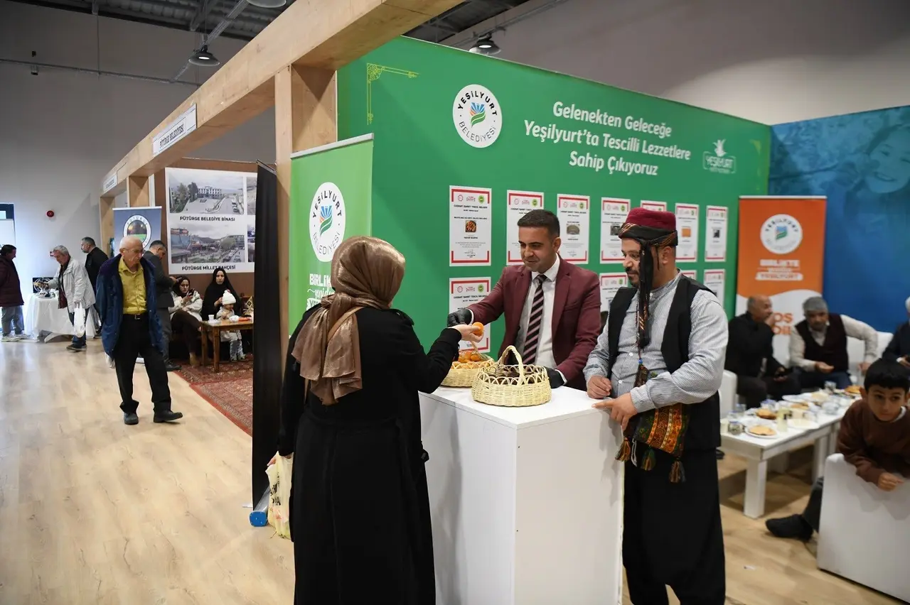 Yeşilyurt Belediyesinin tanıtım standı İstanbul’da yoğun ilgi görüyor