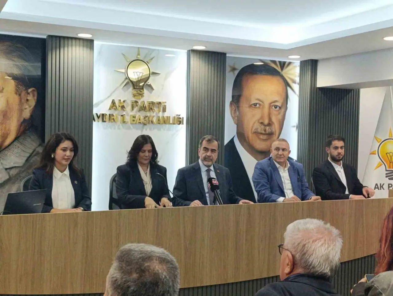 Başkan Çerçioğlu: "Yapılmadık, asfaltlanmadık yol bırakmayacağız"