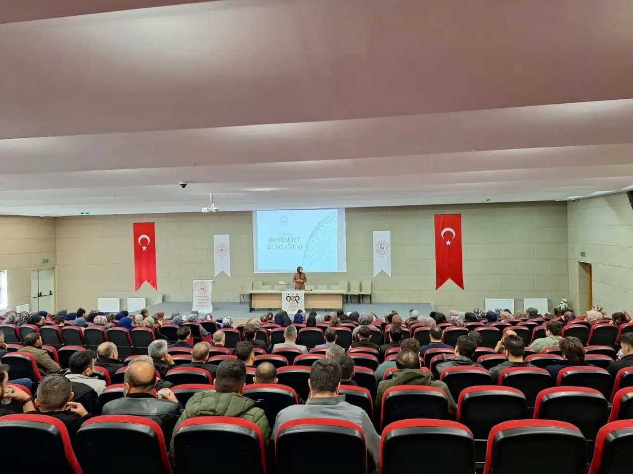 Kütahya’da personellere aile bilinci ve çocuk yetiştirme eğitimleri verildi