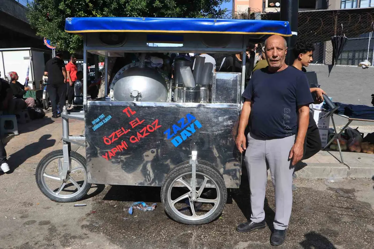 Unutulmaya yüz tutan el yapımı gazoz lezzetini yaşatmaya çalışıyor