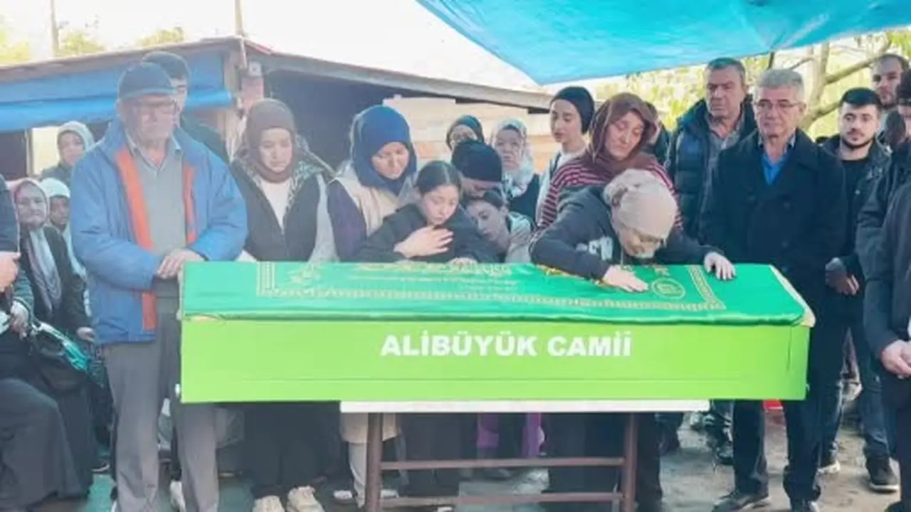 Maden faciasında hayatını kaybeden 3 çocuk babası Recep Çolakoğlu son yolculuğuna uğurlanıyor