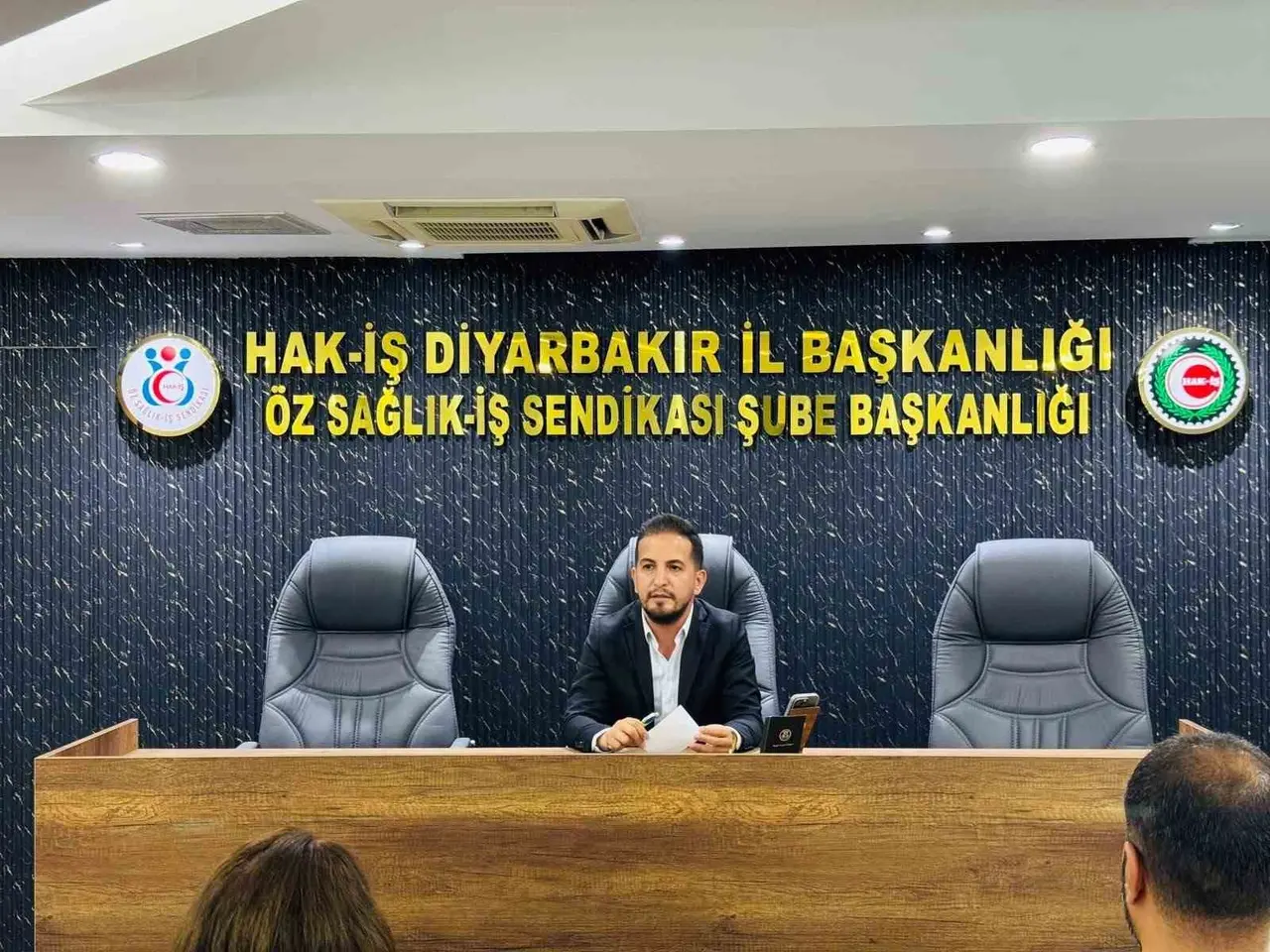 HAK-İŞ İl Başkanı Mehmet Aküzüm gazetecileri unutmadı
