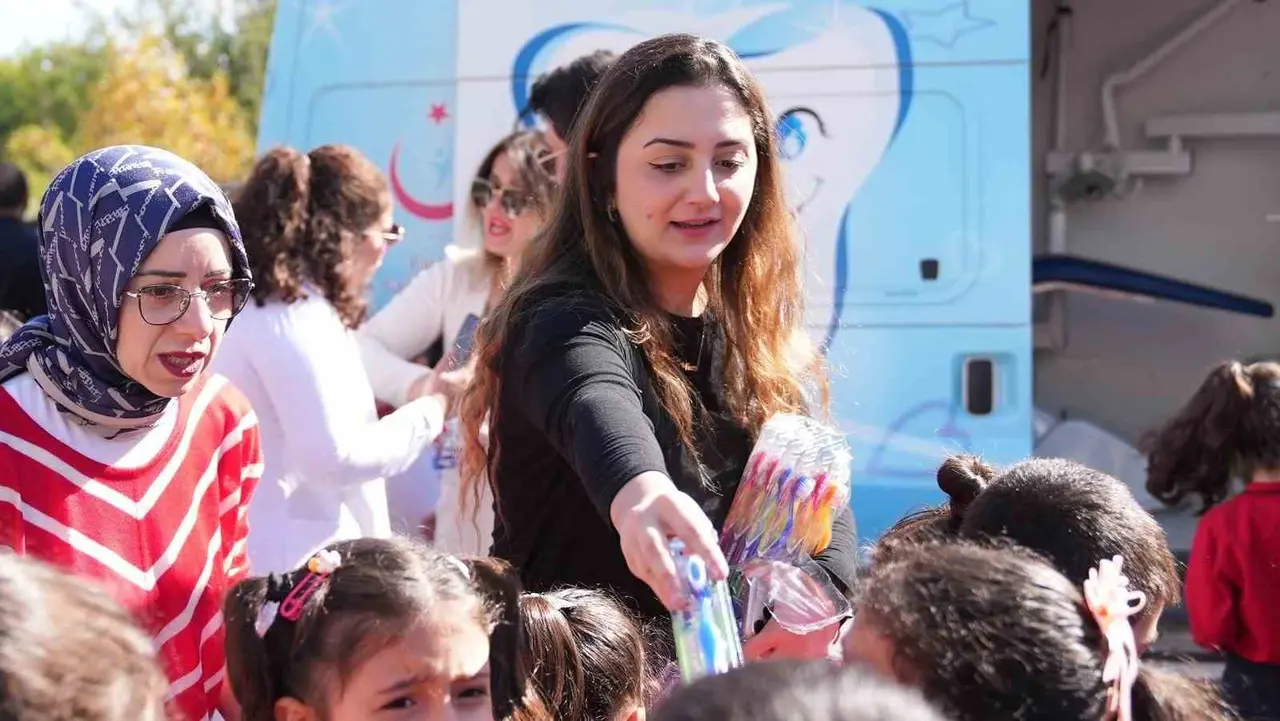 Elazığ Belediyesi’nden öğrencilere ağız ve diş sağlığı eğitimi
