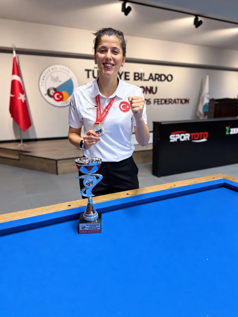 Dünya şampiyonu Güzin Müjde Karakaşlı, üst üste üçüncü kez Türkiye şampiyonu