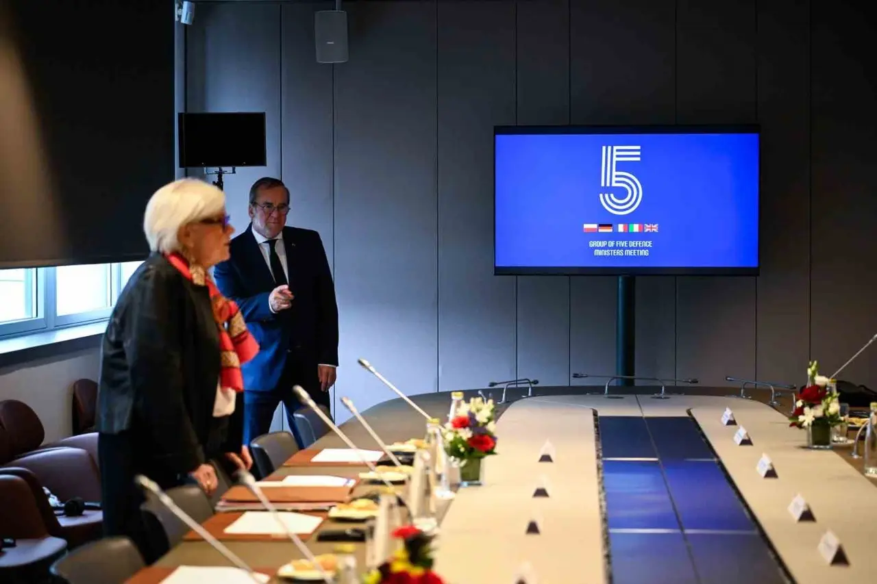 E5 savunma bakanları: "Avrupa kendi güvenliği için daha fazla sorumluluk üstlenmeli"