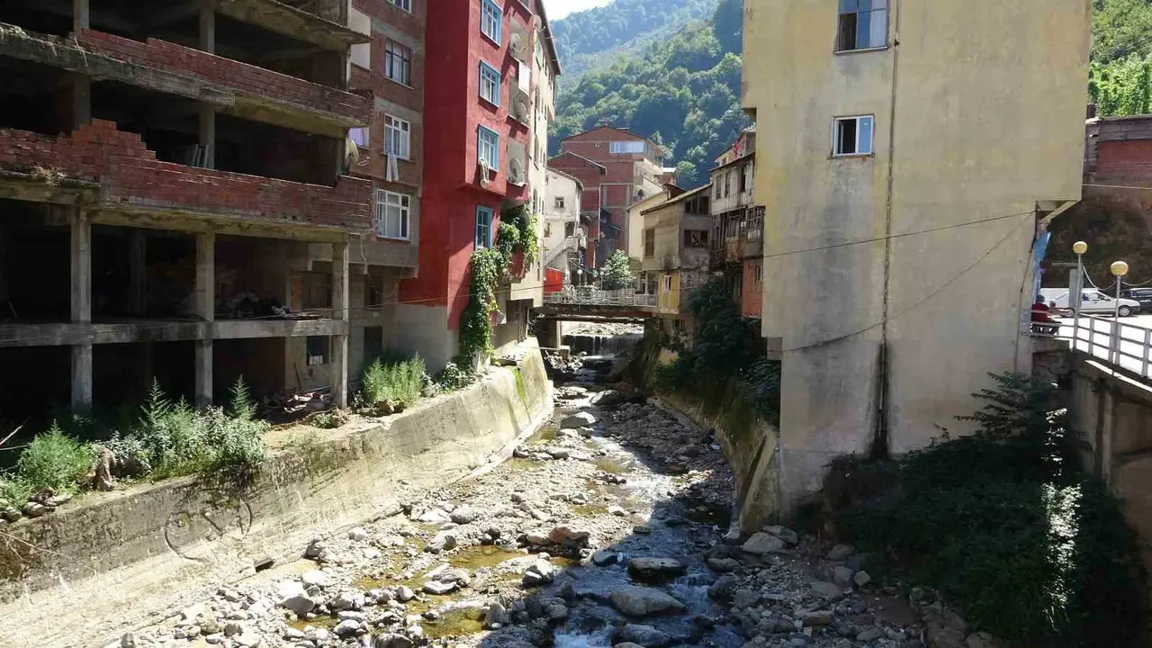 Dere yataklarındaki yanlış yapılaşma Doğu Karadeniz’in ardından İstanbul’da da kendini gösterdi