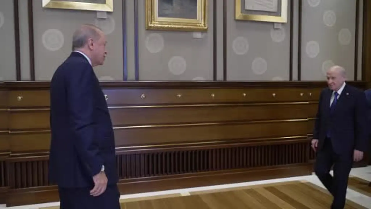 Cumhurbaşkanı Erdoğan, MHP Genel Başkanı Bahçeli’yi kabul etti