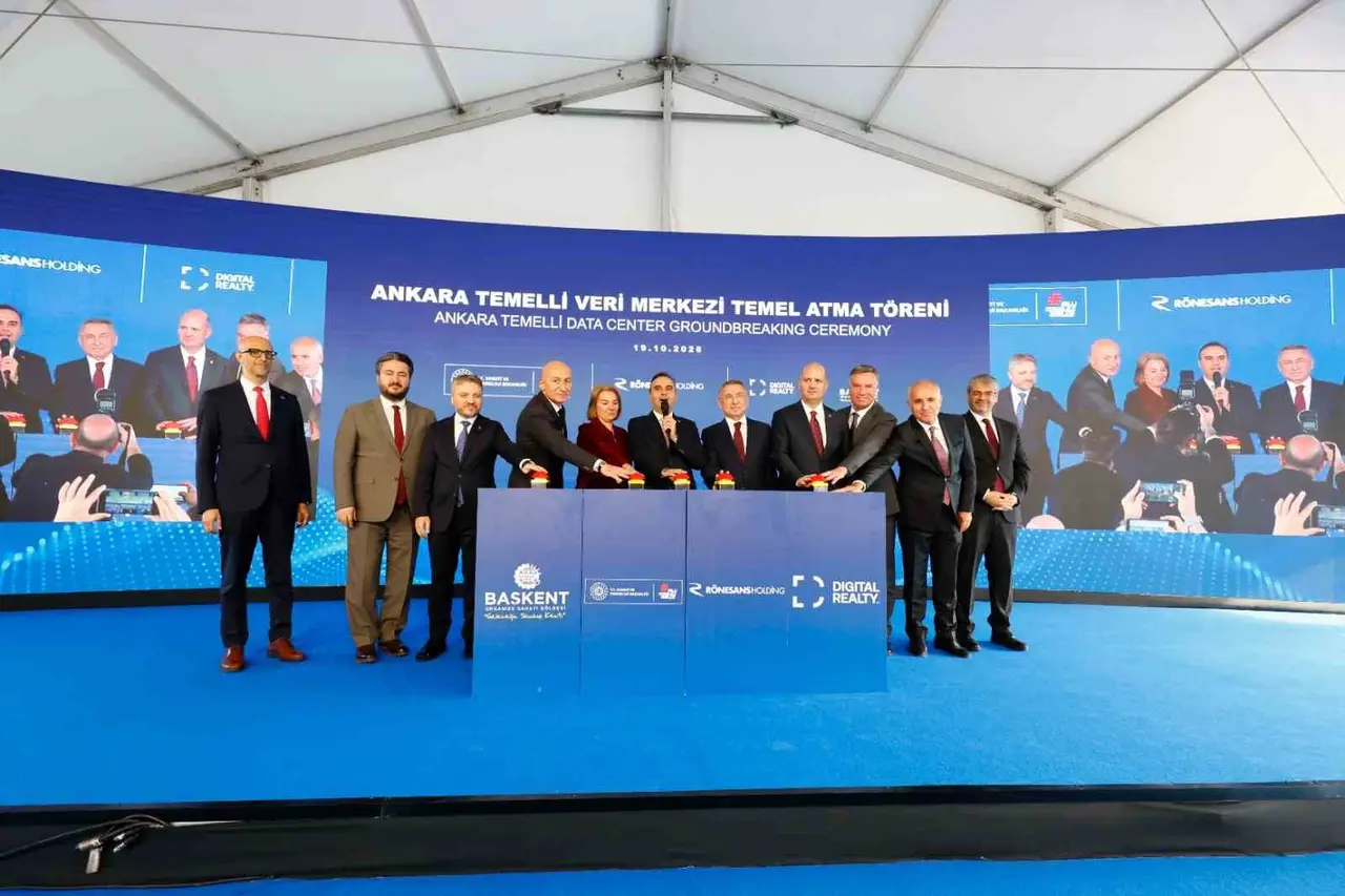 Rönesans ve Digital Realty, Ankara’daki veri merkezi kampüsünün temelini attı