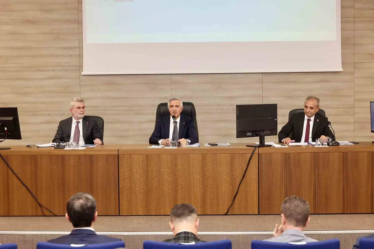 Vali Ünlüer: "Kahramanmaraş’ta artık depremden bahsetmemiz mümkün değildir"