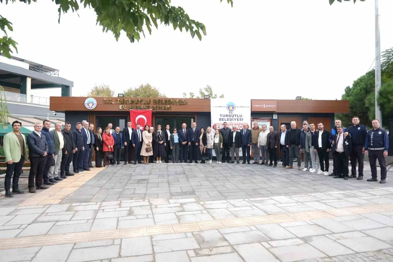 Turgutlu’da belediye hizmeti vatandaşın ayağına geldi