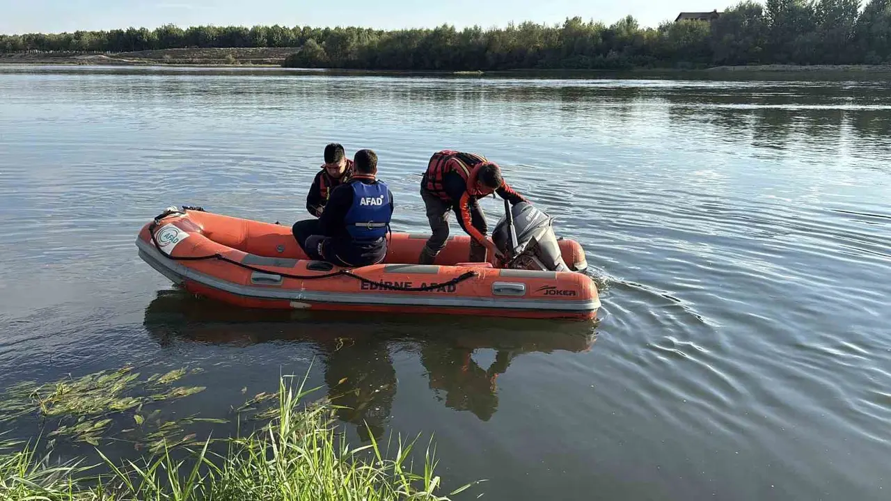 Meriç Nehri’nde botu alabora olan Iraklı ailenin kayıp son çocuğu için arama çalışmaları sürüyor