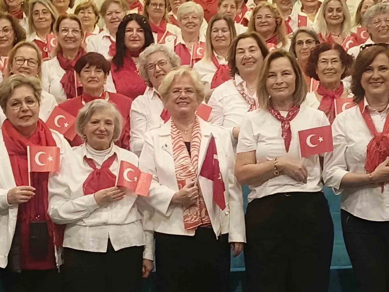 Bursa Nilüfer Kadın Korosu Kıbrıs ve Kahramanmaraş yolcusu