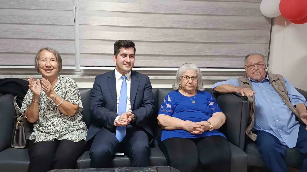 Huzurevi sakinleri Cumhuriyet Bayramı’nı türkülerle kutladı