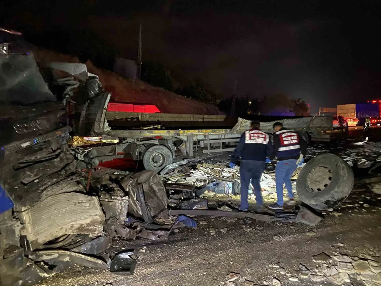 Elazığ’da 3 tır çarpıştı: 1 ölü