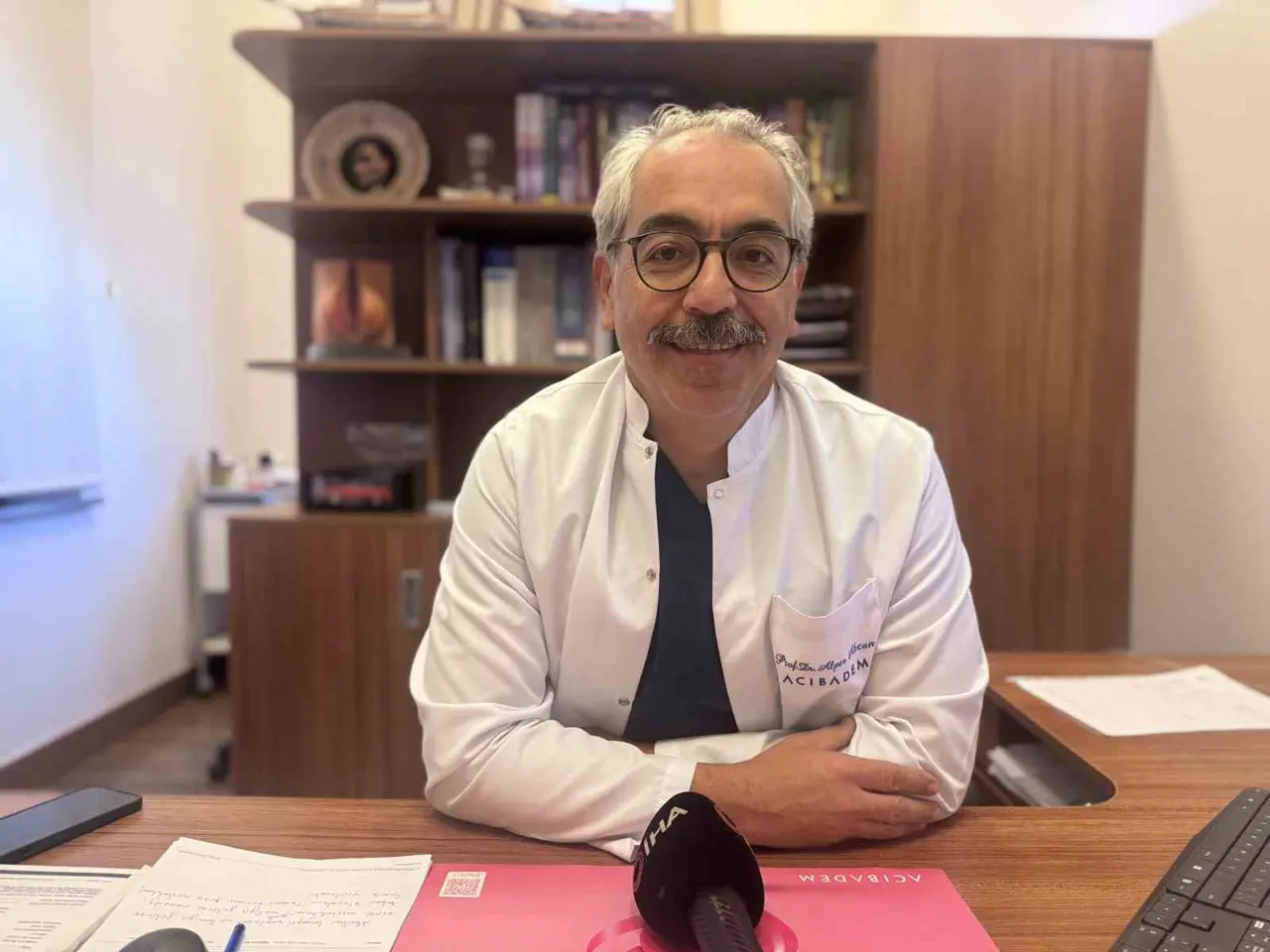 Prof. Dr. Alper Akcan: "Tüm kadınlar için en uygun tarama testi mamografidir"