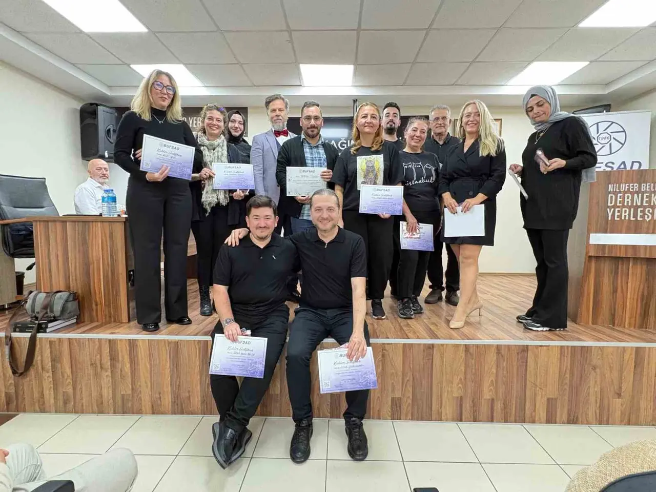 Sokağın sessiz sakinlerini fotoğrafla anlattılar