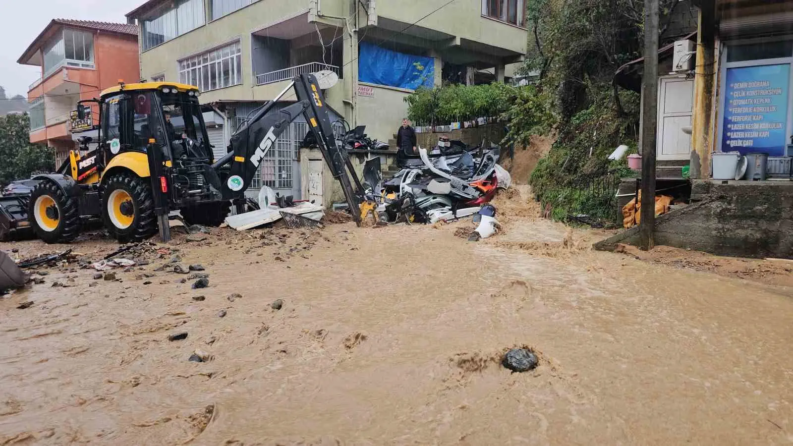 Zonguldak’ta şiddetli yağış etkili oldu