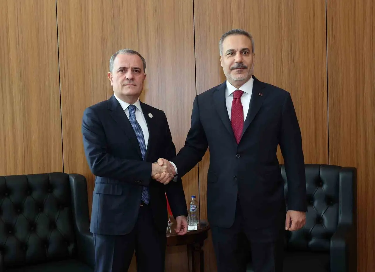 Bakan Fidan, Azerbaycanlı mevkidaşı Bayramov ile görüştü